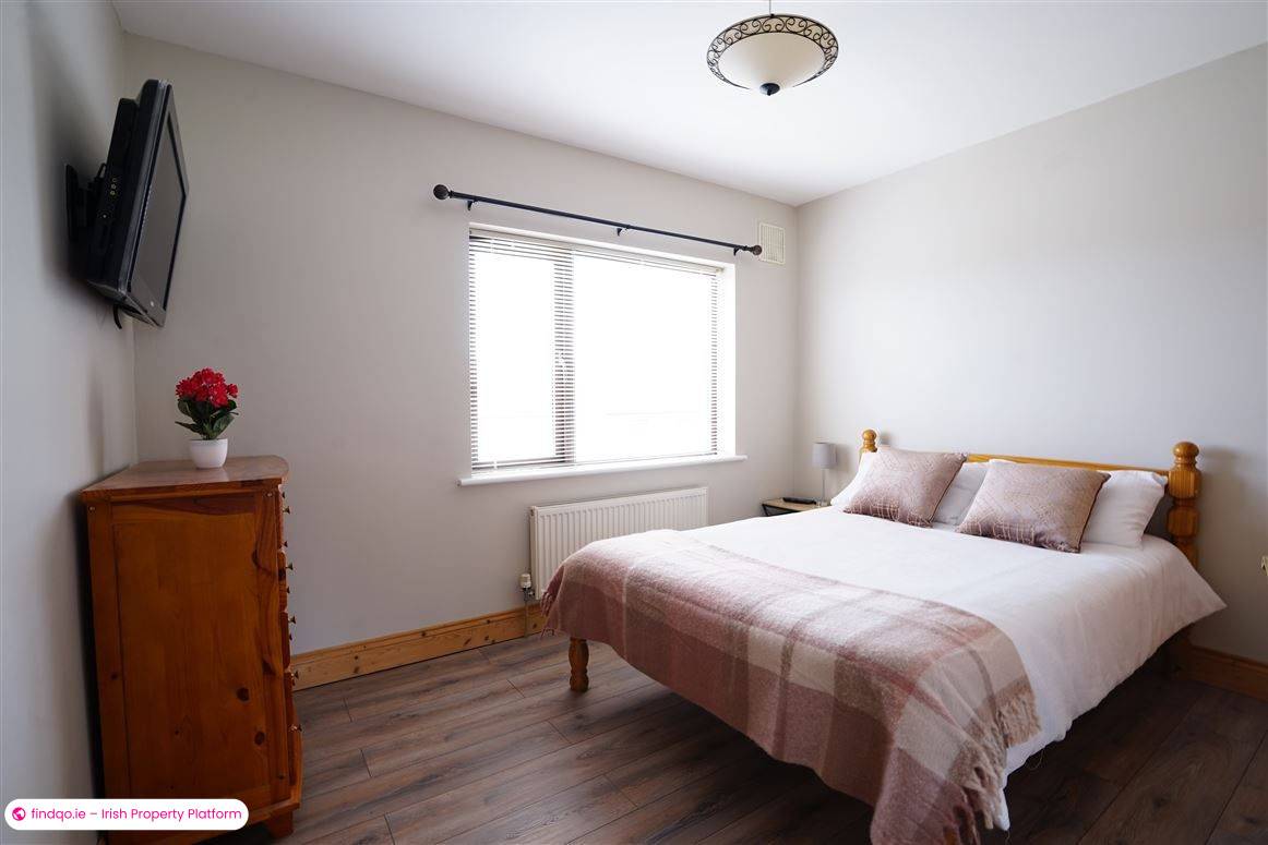 Semi-detached house for Sale in Slieverue, Kilkenny