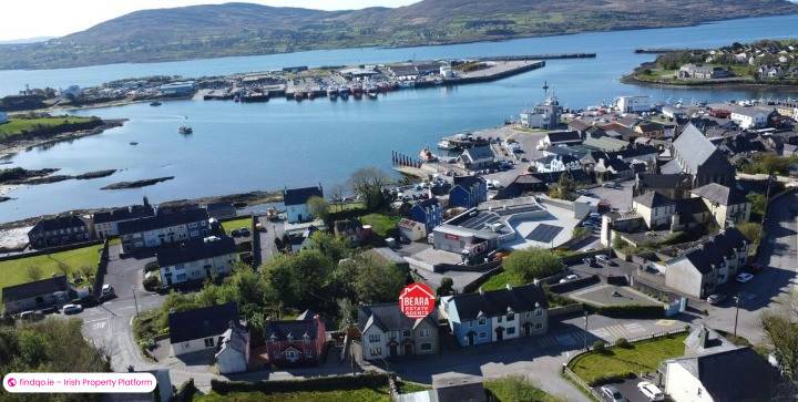 Semi-detached house for Sale in Beara, Cork
