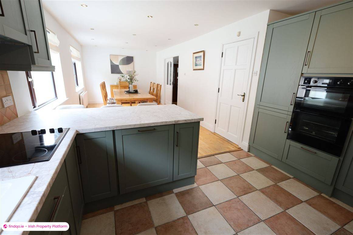 Detached house for Sale in Model Farm Road, Cork