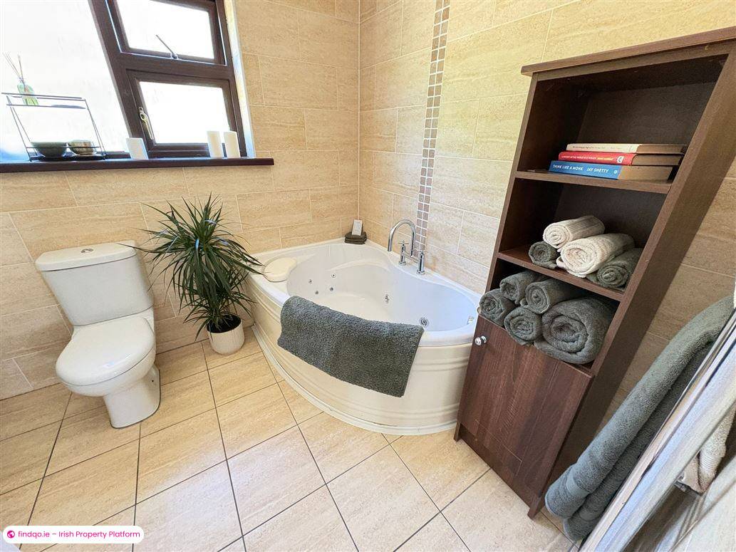 Detached house for Sale in Model Farm Road, Cork