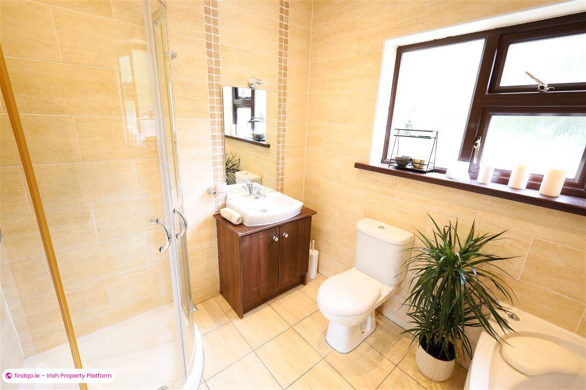 Detached house for Sale in Model Farm Road, Cork