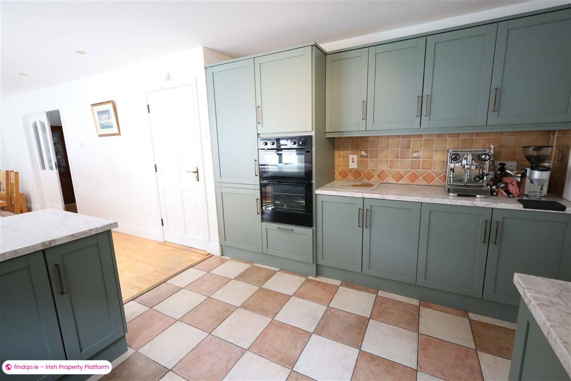 Detached house for Sale in Model Farm Road, Cork