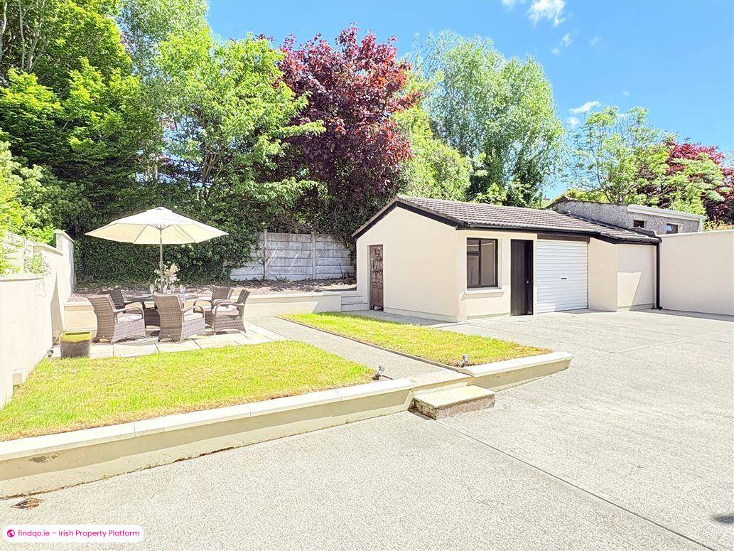 Detached house for Sale in Model Farm Road, Cork