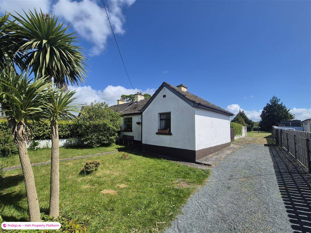 Semi-detached house for Sale in Moone, Kildare