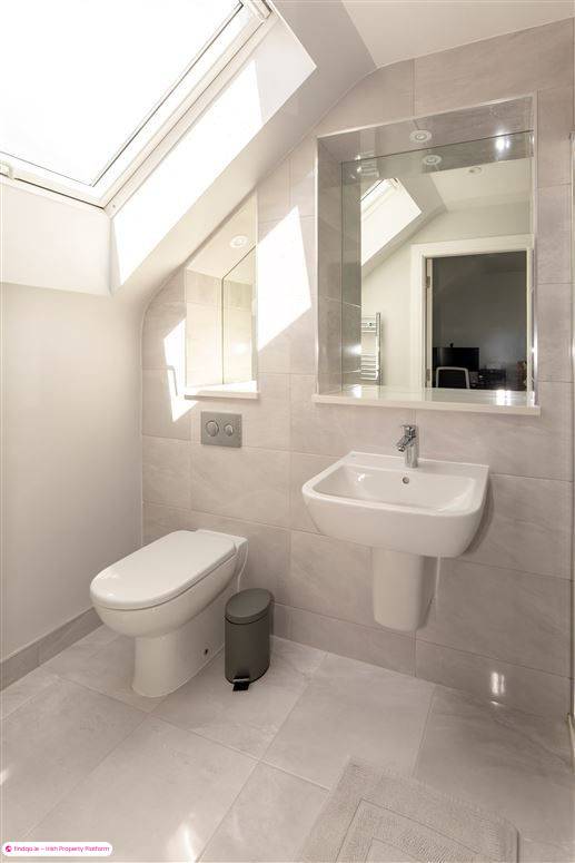 Semi-detached house for Sale in Castletroy, Limerick