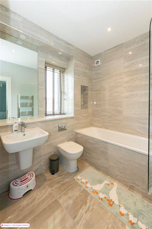 Semi-detached house for Sale in Castletroy, Limerick