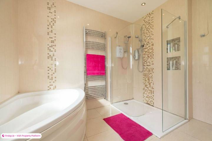 Detached house for Sale in Carlingford, Louth