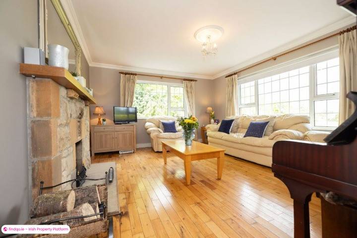 Detached house for Sale in Carlingford, Louth