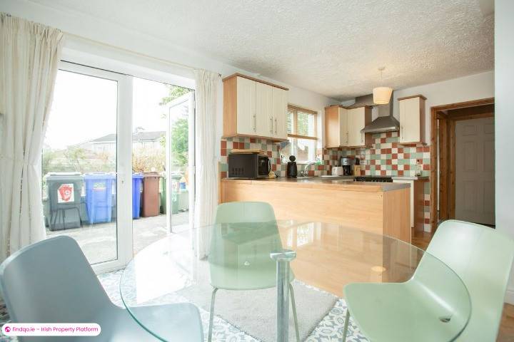 Semi-detached house for Sale in Dundalk, Louth