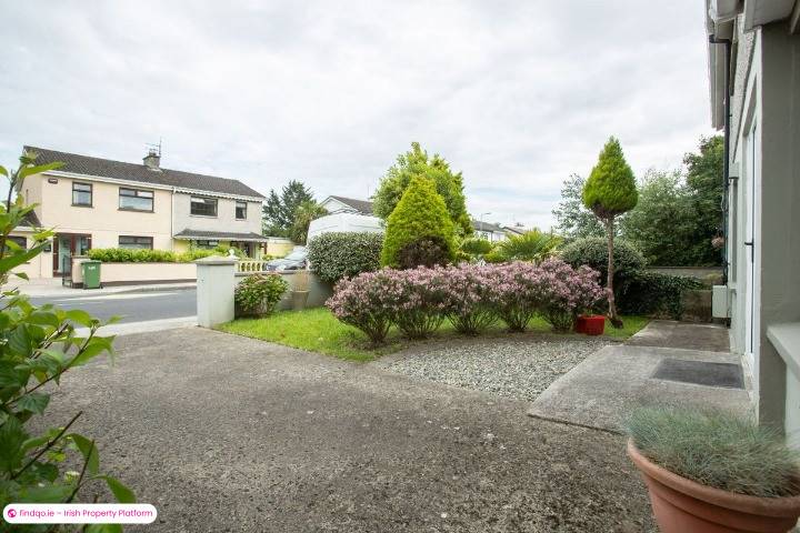 Semi-detached house for Sale in Dundalk, Louth
