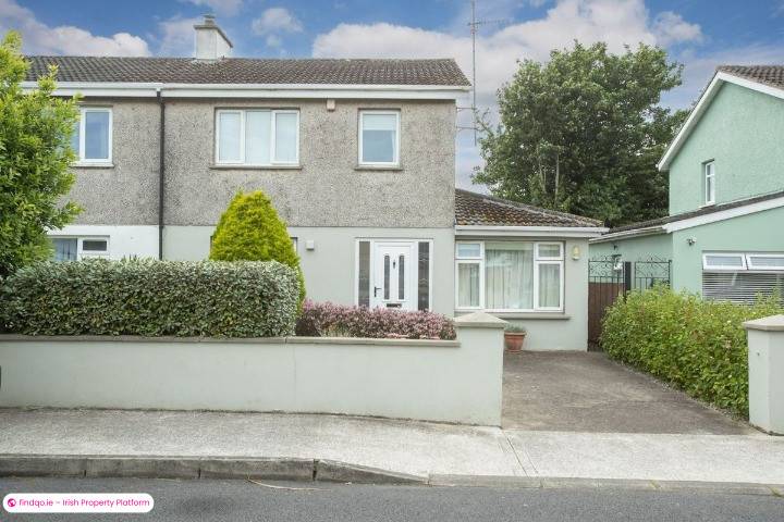Semi-detached house for Sale in Dundalk, Louth