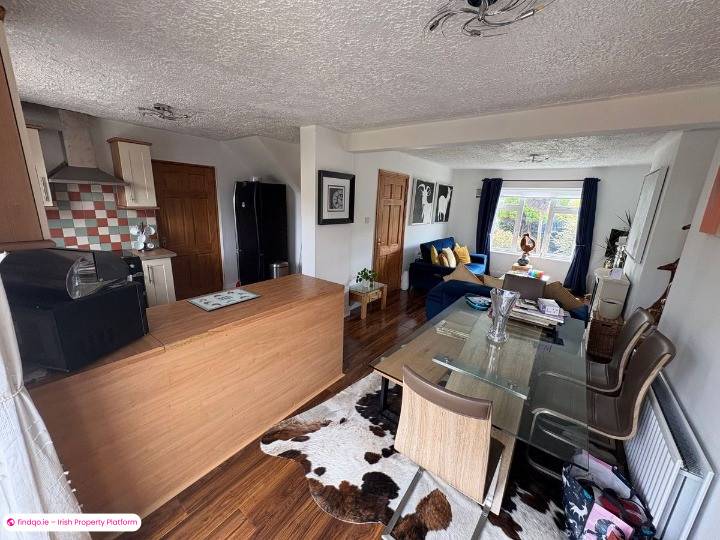 Semi-detached house for Sale in Dundalk, Louth