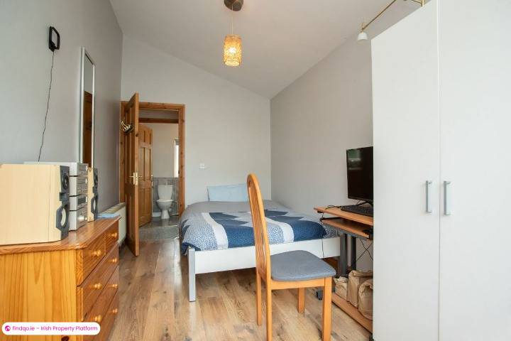Semi-detached house for Sale in Dundalk, Louth