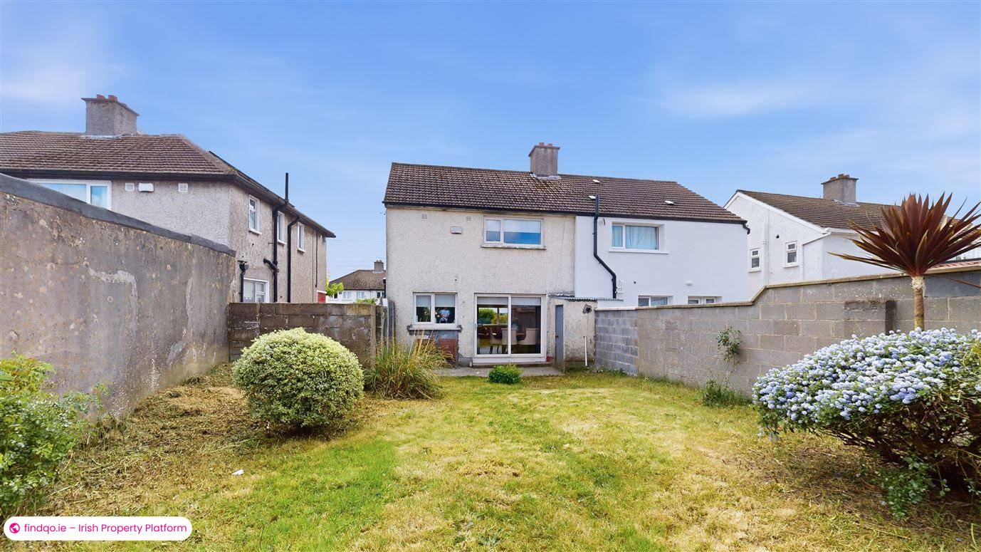 Semi-detached house for Sale in Santry, Dublin 9