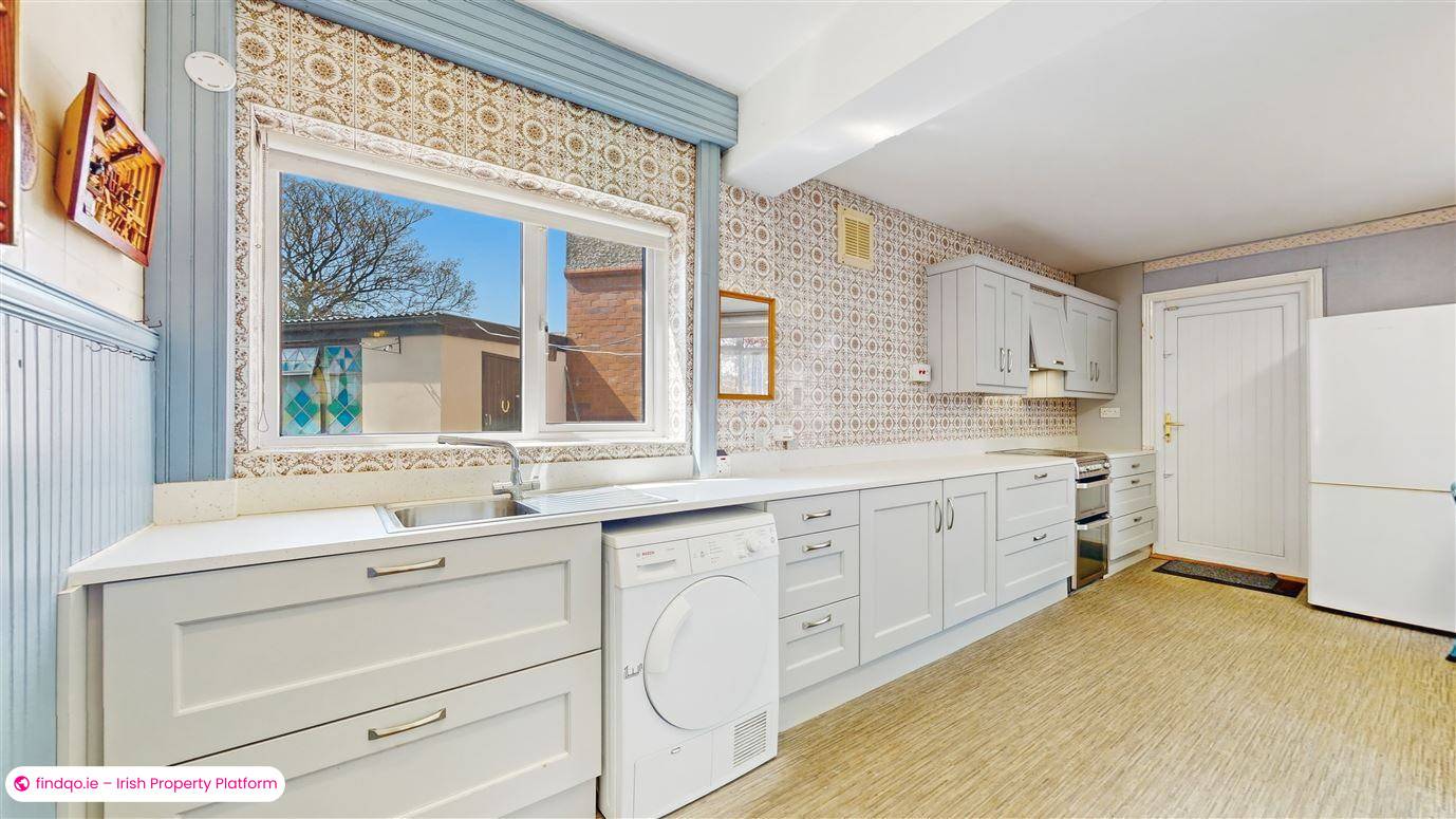 Semi-detached house for Sale in Whitehall, Dublin 9
