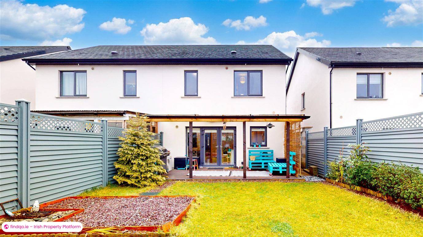 Semi-detached house for Sale in Drogheda, Meath