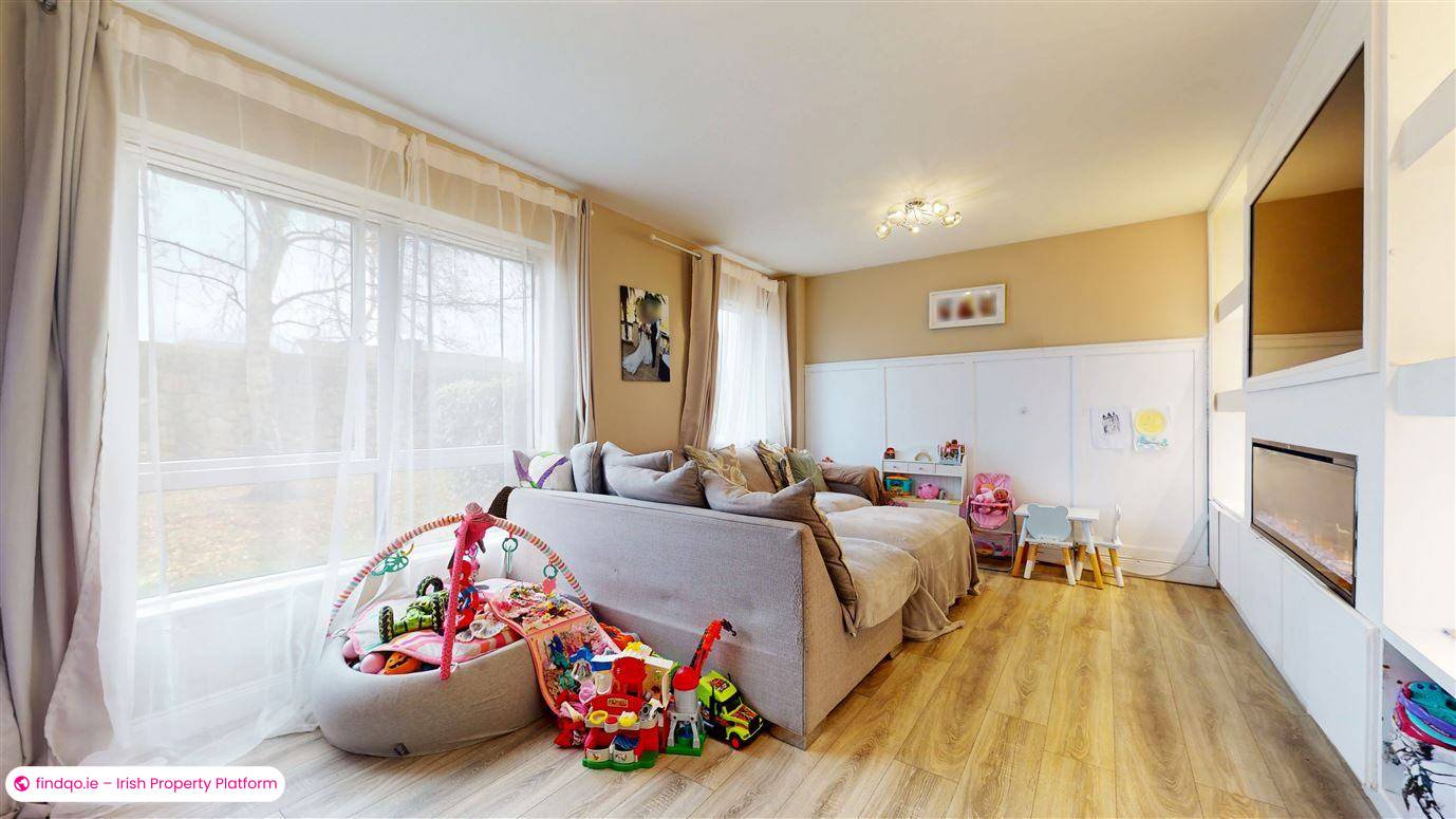 Semi-detached house for Sale in Swords, Dublin (County)