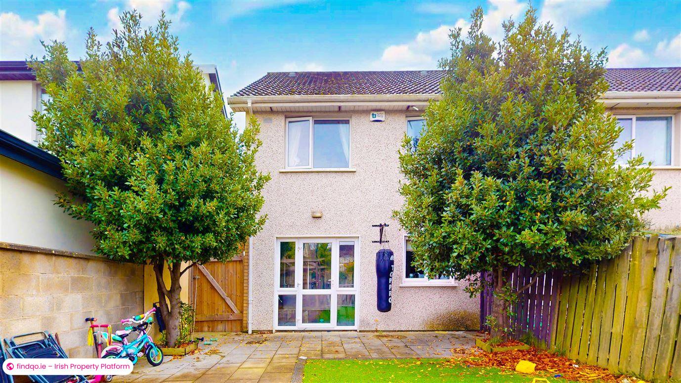 Semi-detached house for Sale in Swords, Dublin (County)