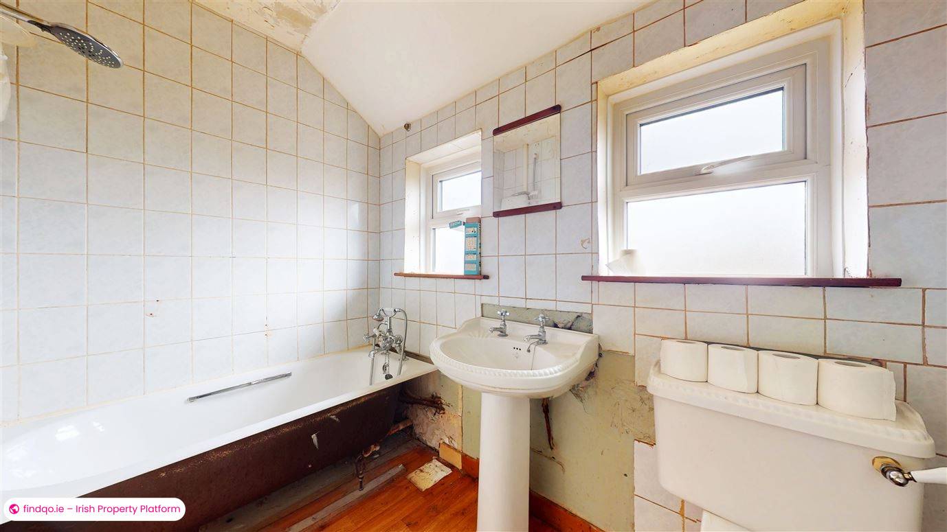 Semi-detached house for Sale in Ayrfield, Dublin 13