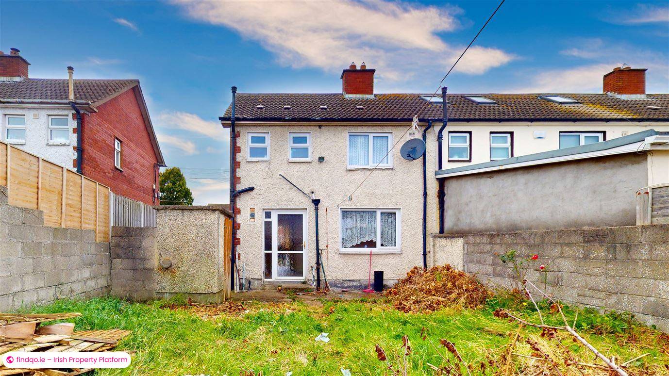 Semi-detached house for Sale in Ayrfield, Dublin 13