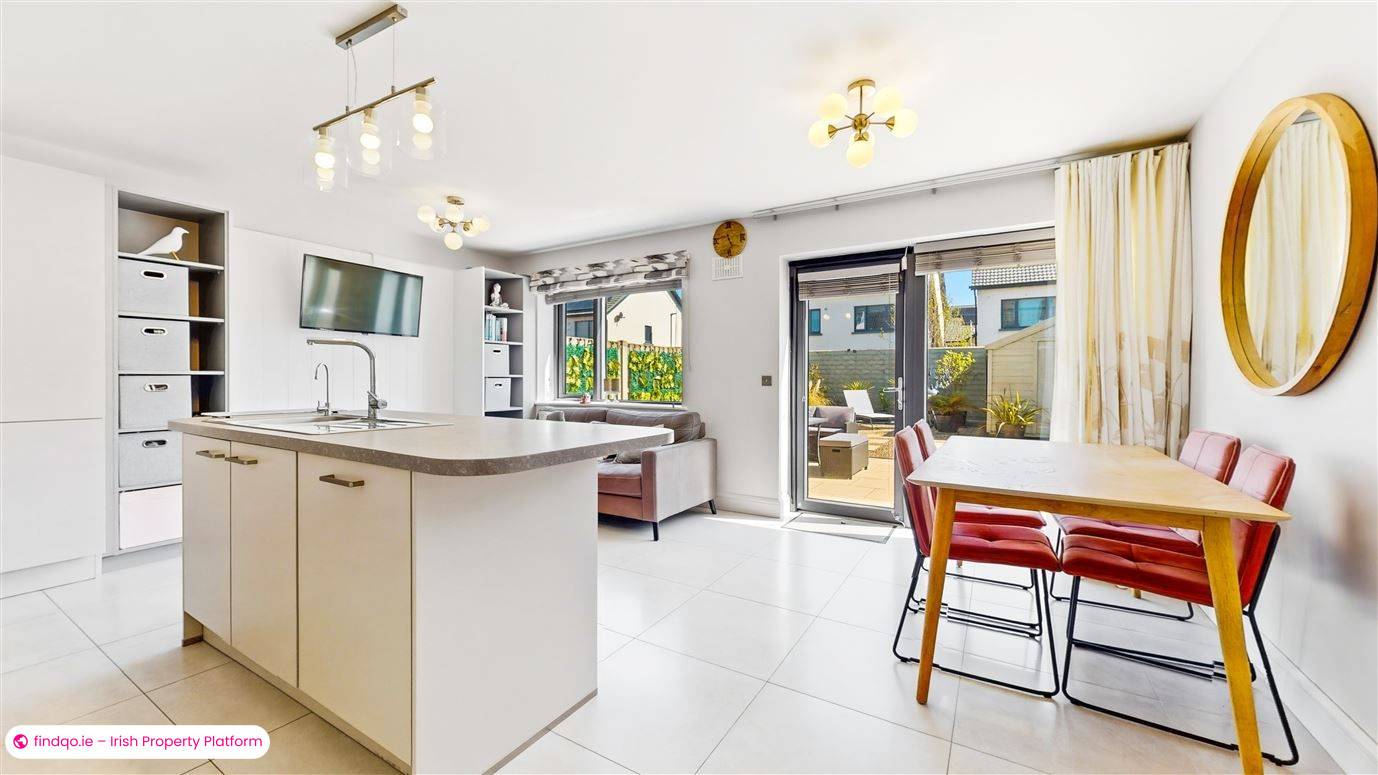 Semi-detached house for Sale in Bettystown, Meath
