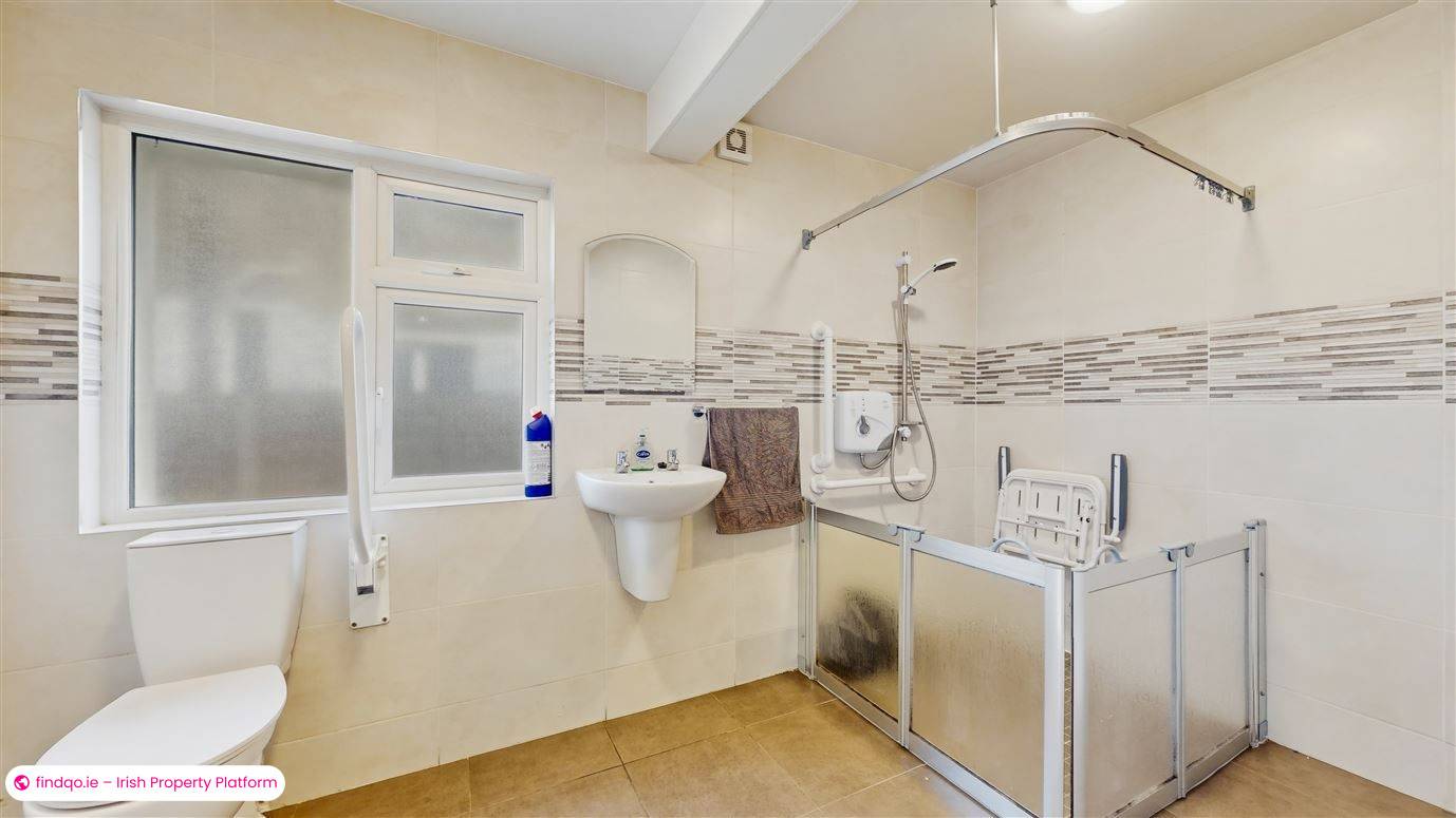 Semi-detached house for Sale in Terenure, Dublin 12