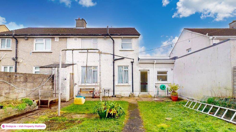 Semi-detached house for Sale in Beaumont, Dublin 9
