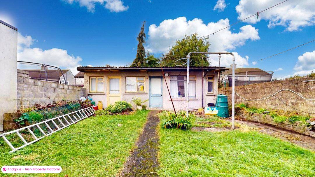 Semi-detached house for Sale in Beaumont, Dublin 9