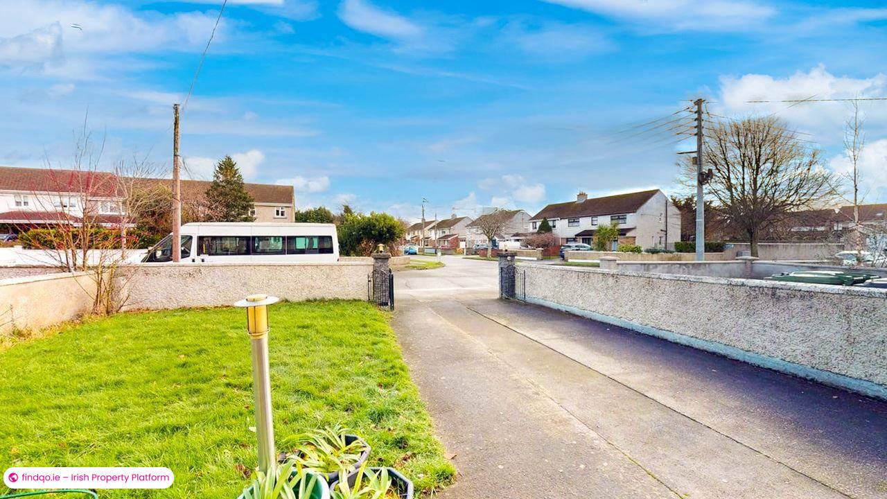 Semi-detached house for Sale in Beaumont, Dublin 9