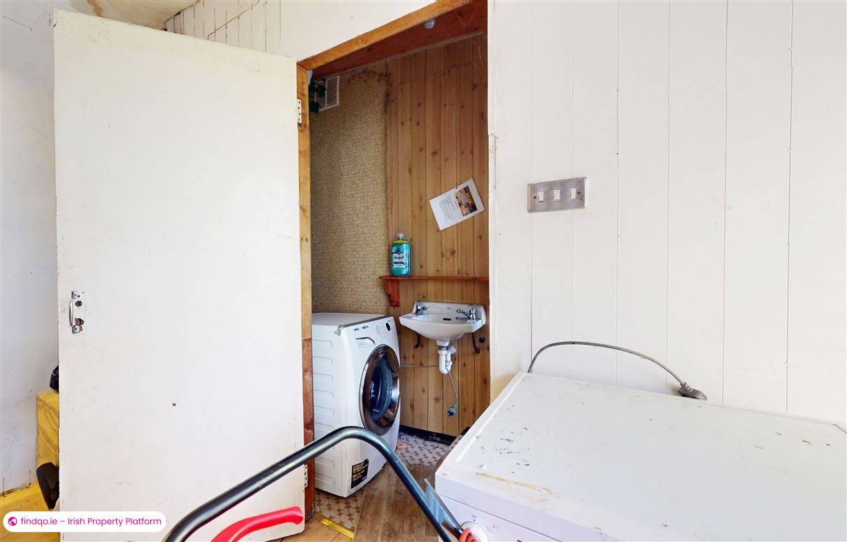 Semi-detached house for Sale in Beaumont, Dublin 9