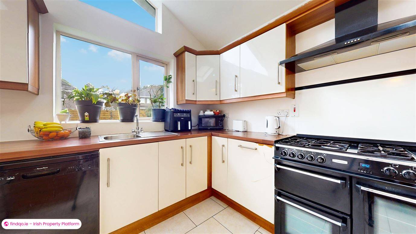 Semi-detached house for Sale in Kimmage, Dublin 12