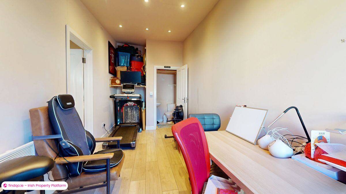 Semi-detached house for Sale in Ballyfermot, Dublin 10