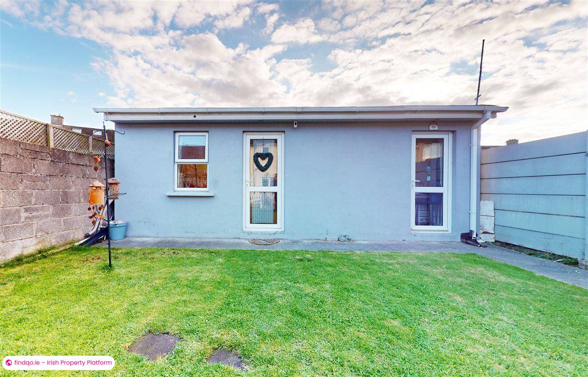Semi-detached house for Sale in Ballyfermot, Dublin 10
