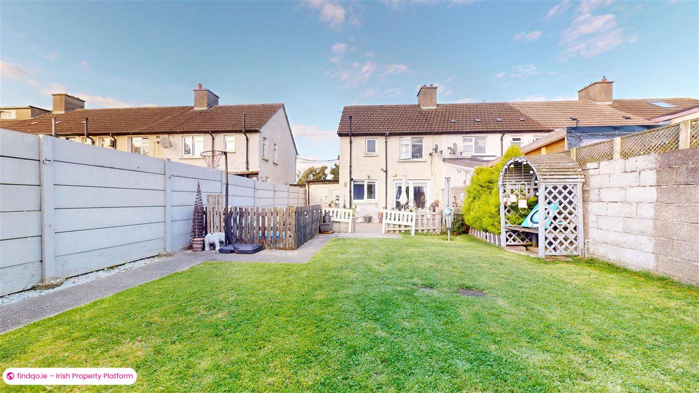 Semi-detached house for Sale in Ballyfermot, Dublin 10