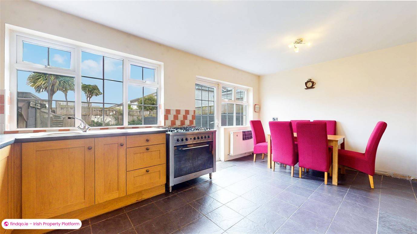 Semi-detached house for Sale in Rathfarnham, Dublin 16