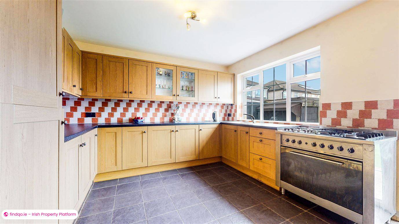 Semi-detached house for Sale in Rathfarnham, Dublin 16