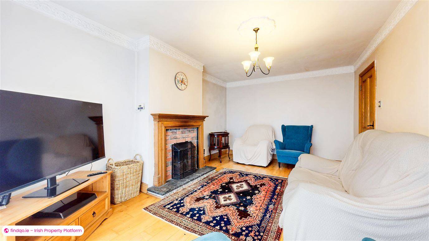 Semi-detached house for Sale in Rathfarnham, Dublin 16