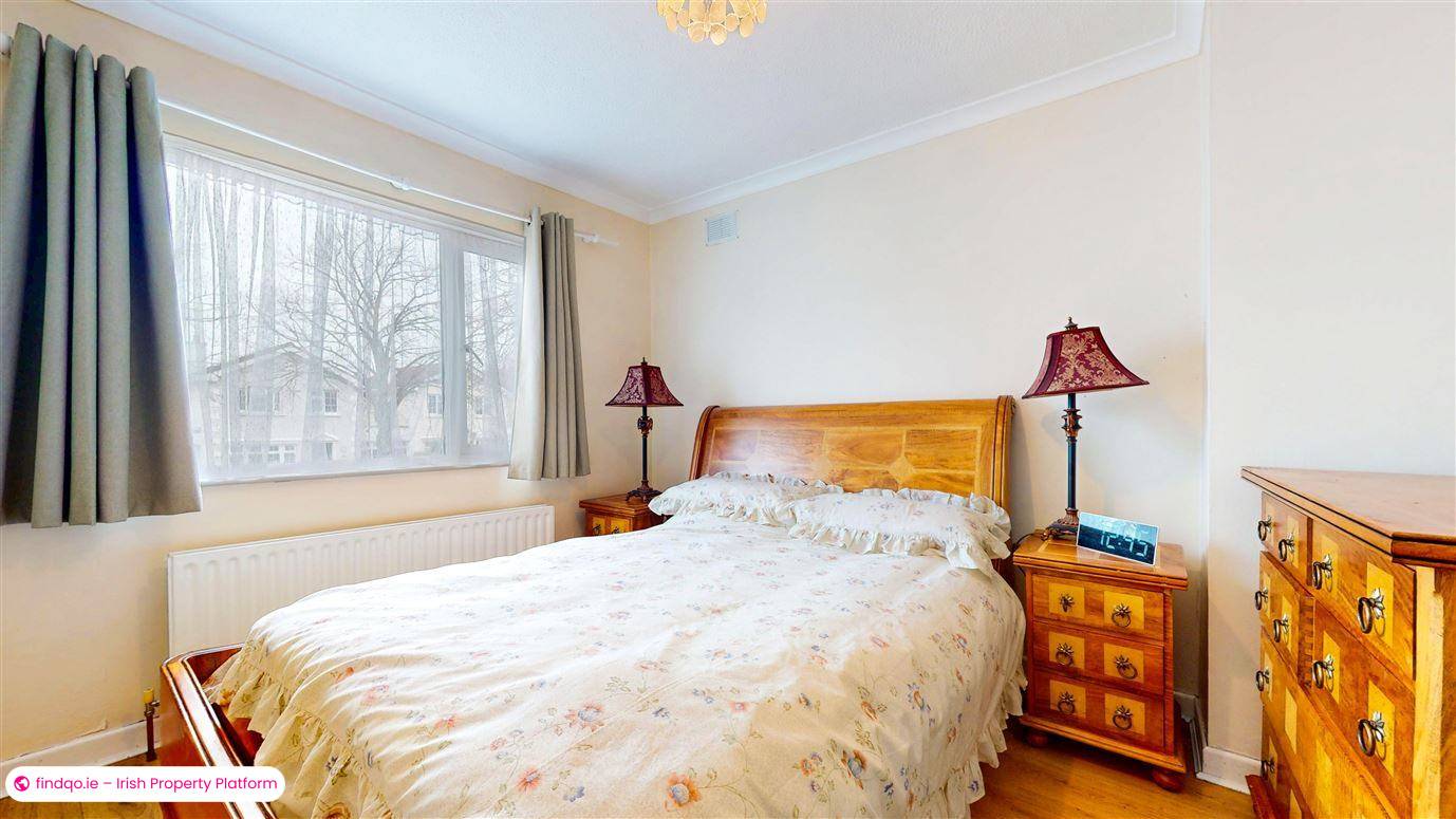 Semi-detached house for Sale in Rathfarnham, Dublin 16