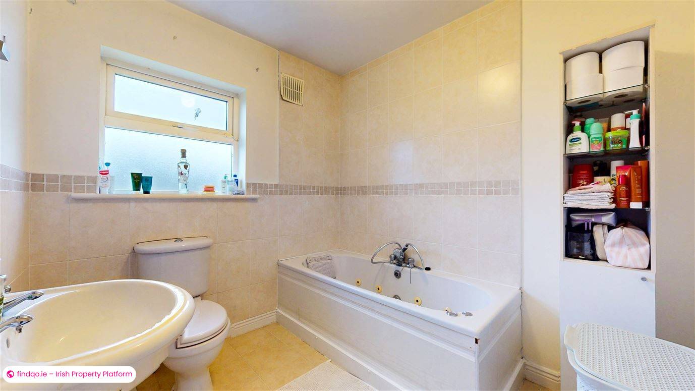 Detached house for Sale in Navan, Meath