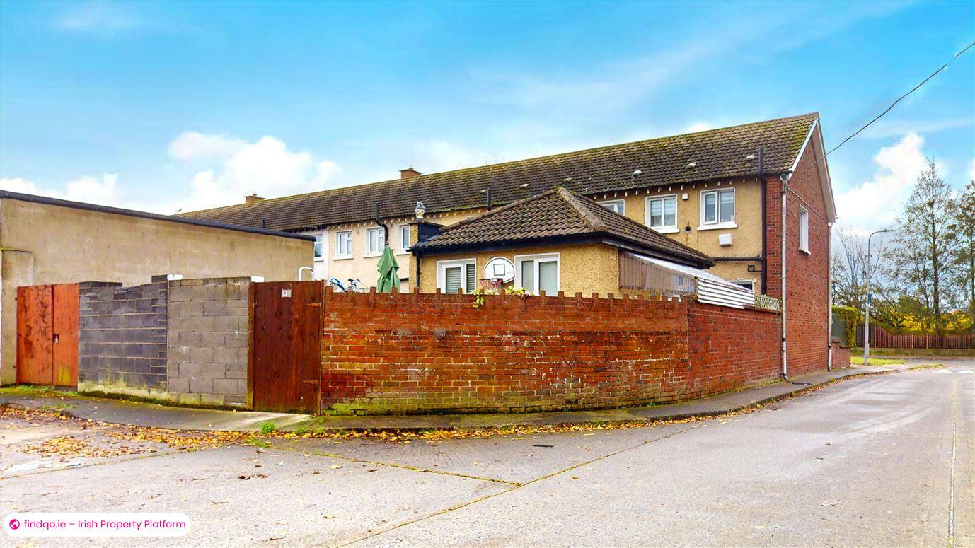 Semi-detached house for Sale in Ballymun, Dublin 11