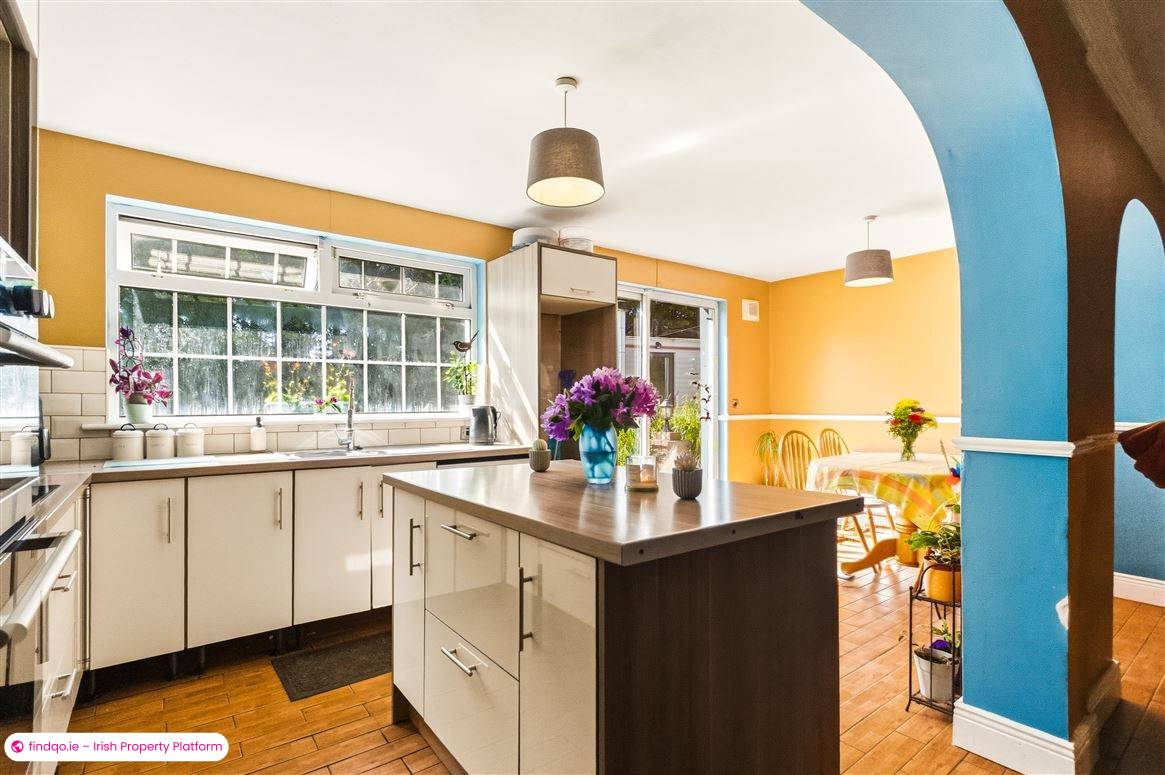 Detached house for Sale in Glanmire, Cork