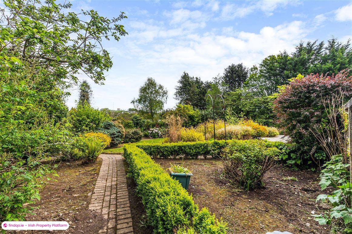 Detached house for Sale in Glanmire, Cork