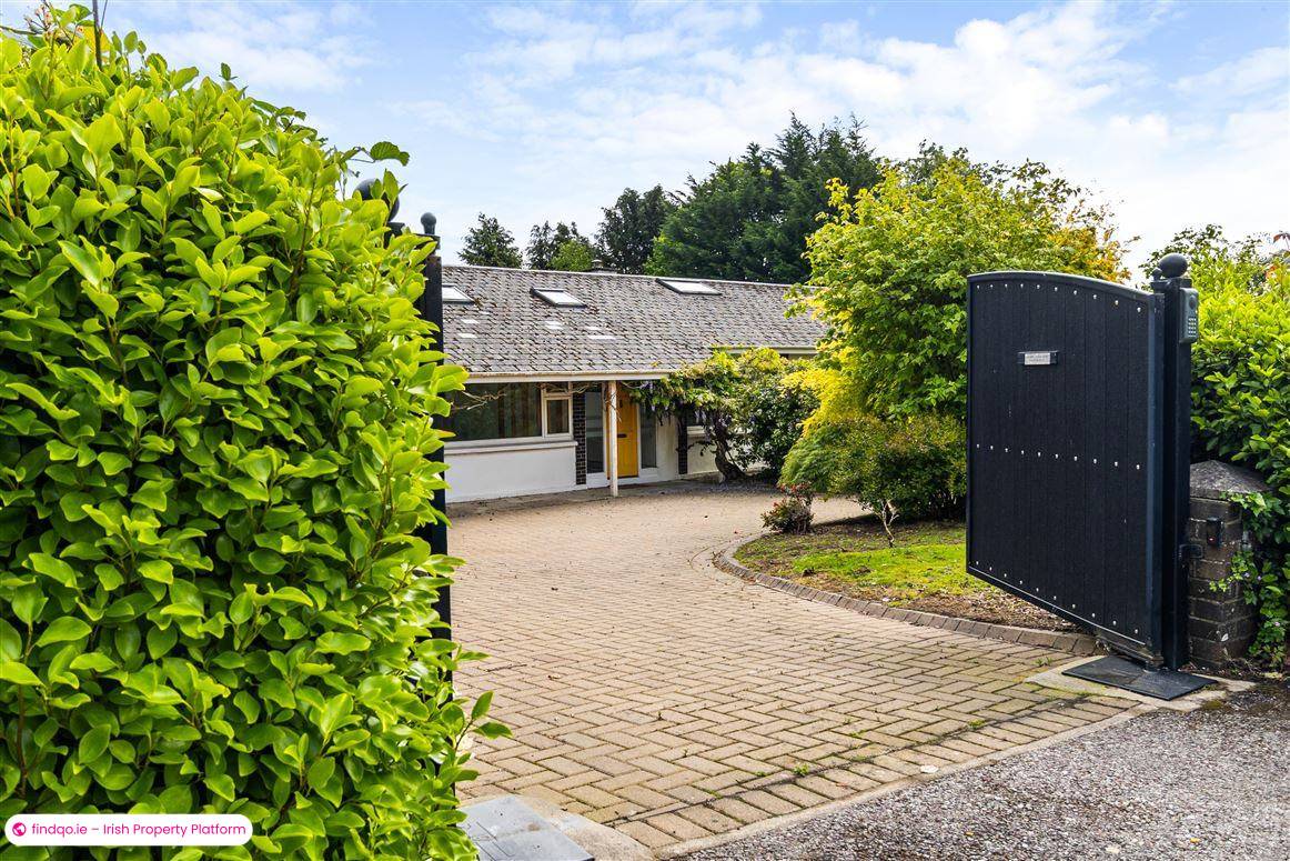 Detached house for Sale in Glanmire, Cork