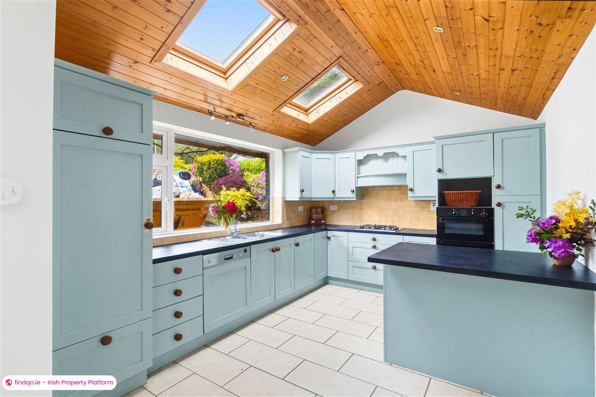 Detached house for Sale in Glanmire, Cork