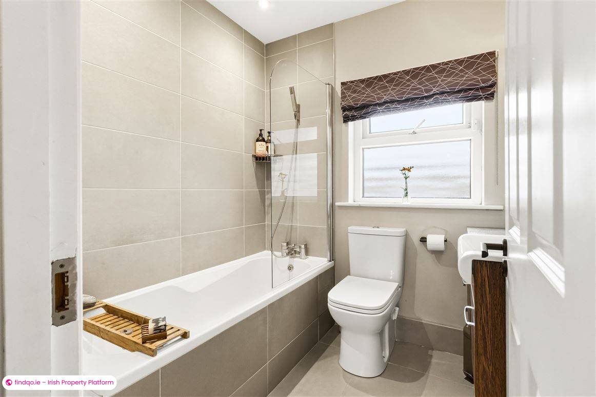 Semi-detached house for Sale in Glanmire, Cork