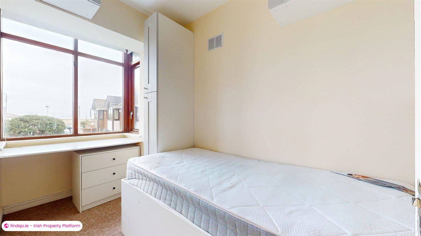 End of terrace house for Sale in Sutton, Dublin 13