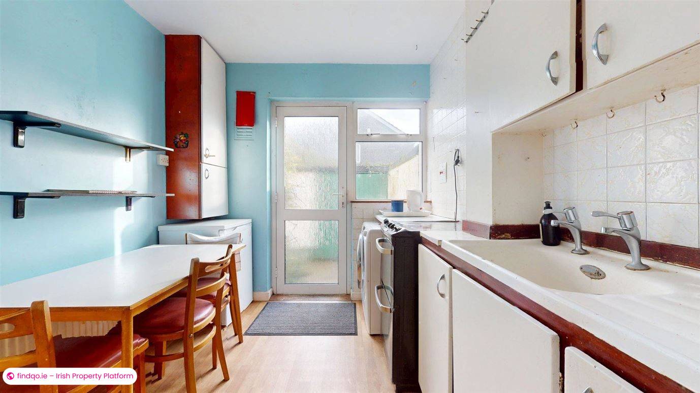 Terraced house for Sale in Sutton, Dublin 13