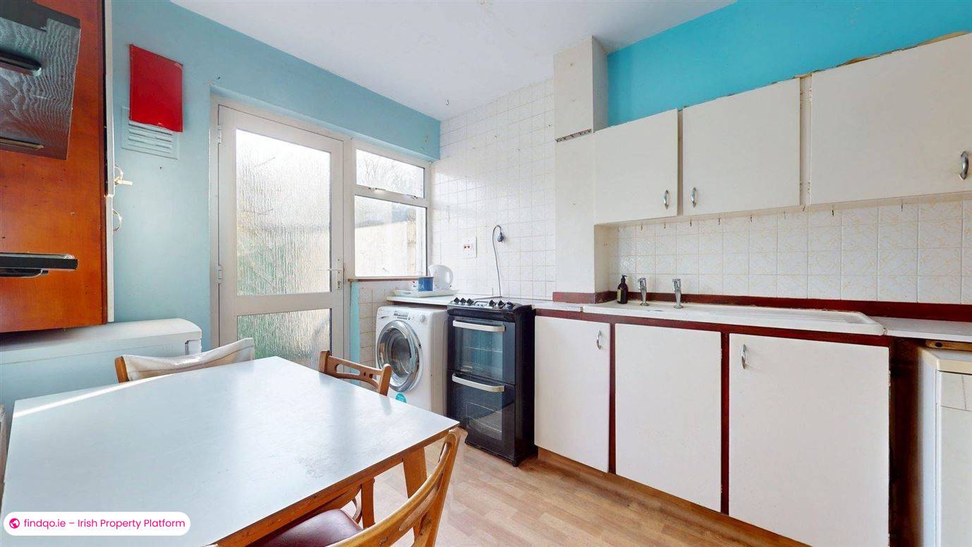 Terraced house for Sale in Sutton, Dublin 13