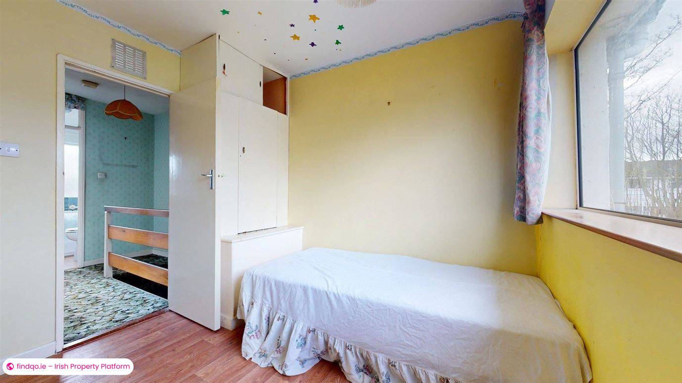 Terraced house for Sale in Sutton, Dublin 13