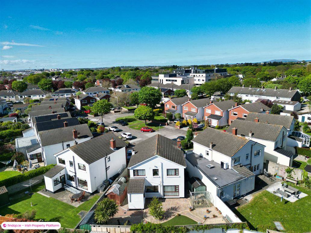 Detached house for Sale in Sutton, Dublin 13
